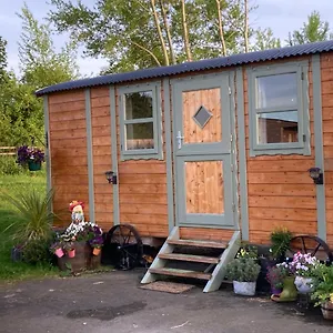  Holiday home Captivating 1-bed Cabin In United Kingdom